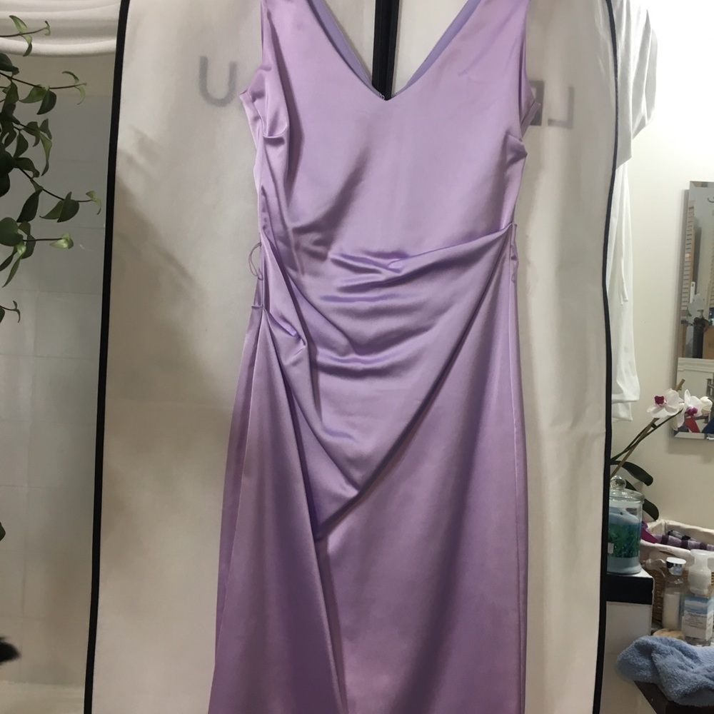 Le Chateau lilac dress - Picture 7 of 8